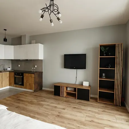 Urban Chic - - Center - Piecewska